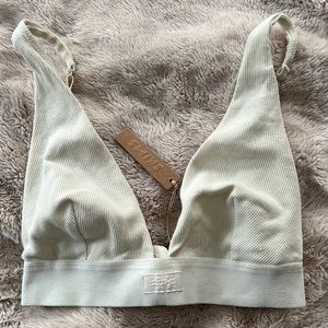NWT! SKIMS Cotton Plunge Bralette